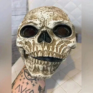 Skull Mask With Movable Jaw For Halloween Skeleton Costume